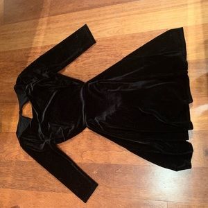 Lulu’s black velvet dress with open back